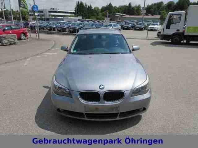 BMW 530i Aut. Navi Komfortsitze Xenon Glasdach PDC