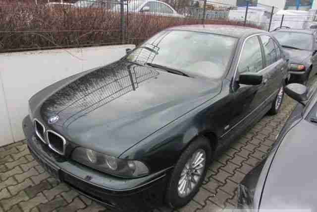 BMW 530i Limousine XENON LEDER GASANLAGE (Navi)
