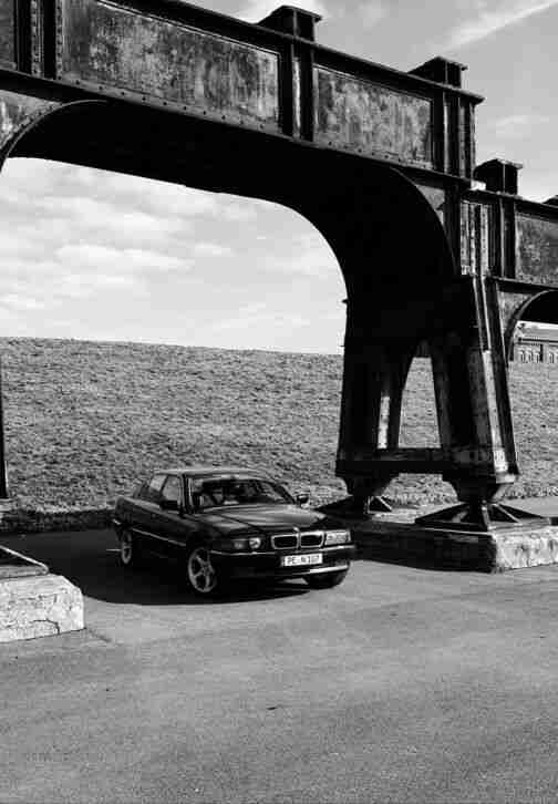 BMW 728 E38