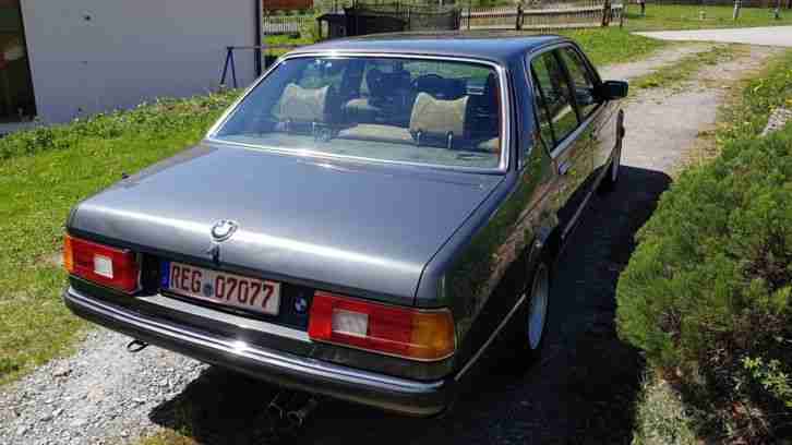 BMW 728i