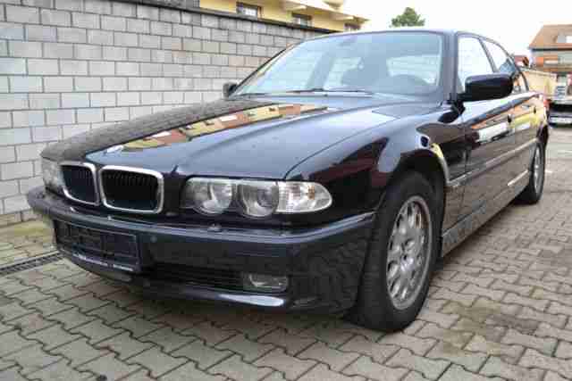 BMW 730d Leder Navi16:9 Xenon Schiebedach PDC