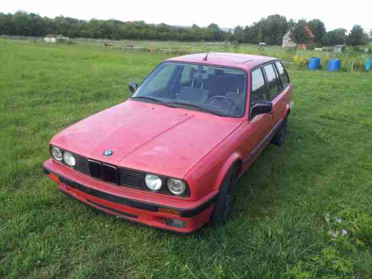 E30 Touring 318I mit vielen Teilen