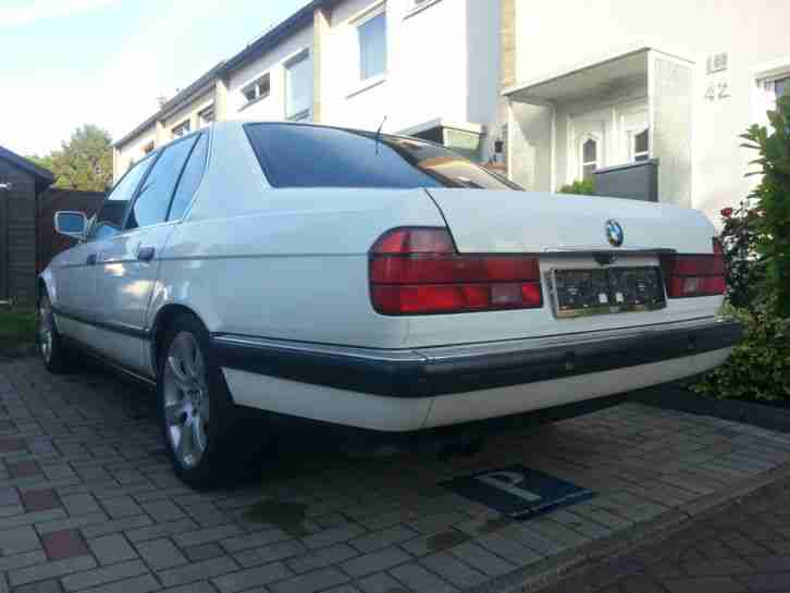 BMW E32 730i / 6 Zyl. / Euro 2 / TÜV bis 05/2017
