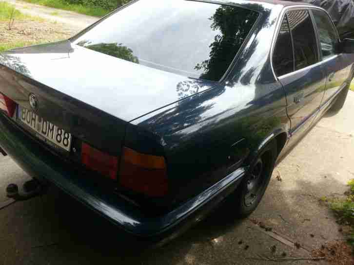 BMW E34 525 iA Lazurblau Metallic Tempomat Leder TÜV 03/16