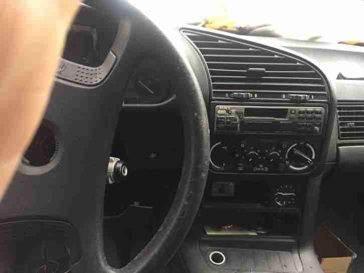 BMW E36 318i Limo E 36,Benzin LPG Flüssiggas Wiederaufbau Ersatzteilspende