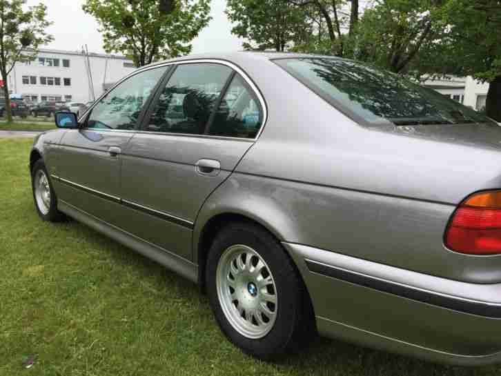 BMW E39 520 i Automatik Leder Unfall voll
