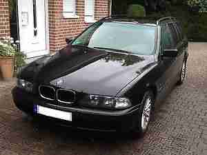 BMW E39 523i Touring in Cosmos Schwarz Metallic