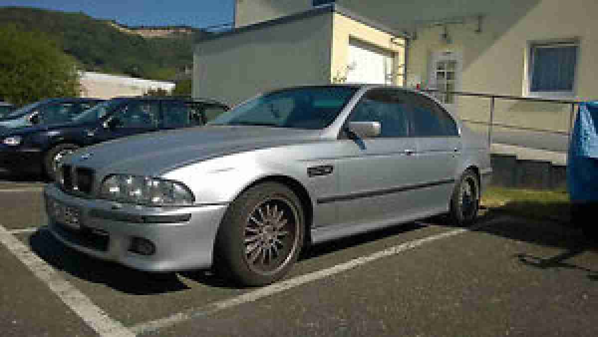 E39 535i mit Gasanlage , 8 fach Bereift , Original