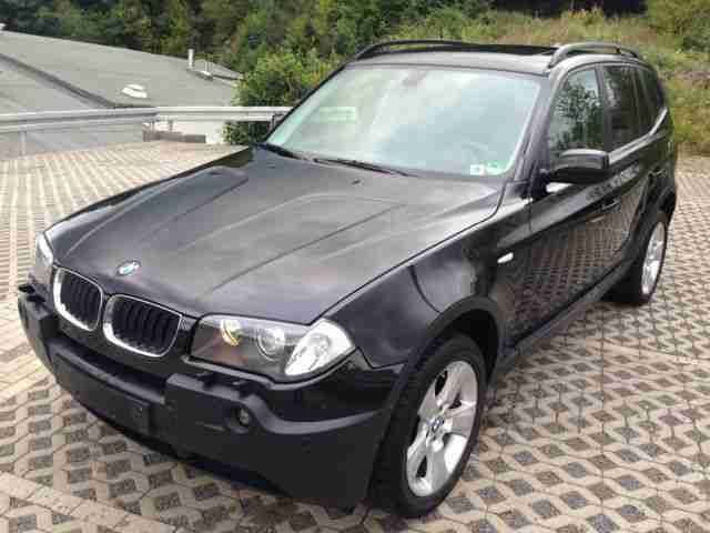 BMW X3 2.0i 1 Hand Leder Xenon Panorama