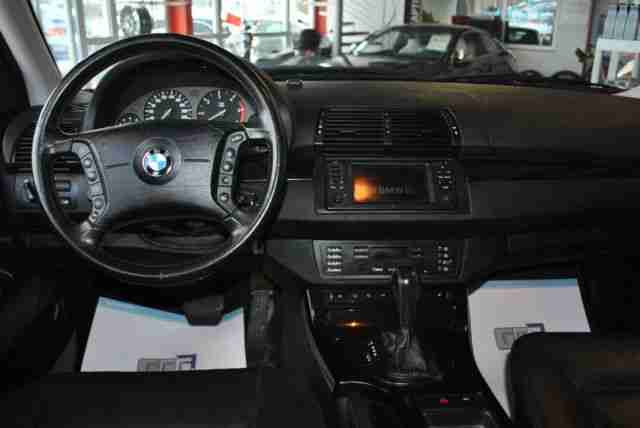 BMW X5 3.0d--XENON-SITZEHEIZUNG--