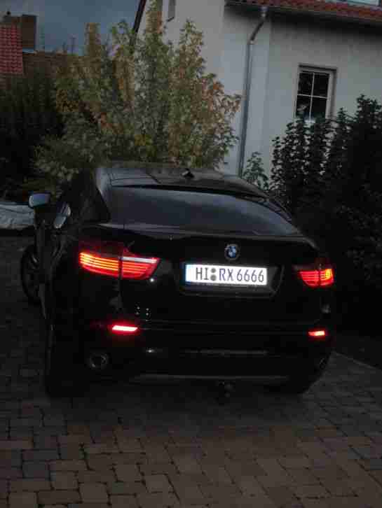 BMW X6 erst 76900 Km , 2993cm/3-Diesel ,schwarz , Leder schwarz,auf Winterreifen