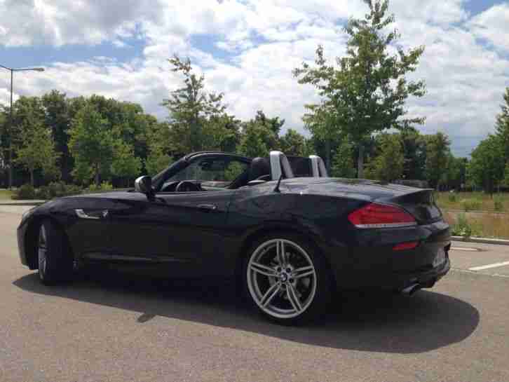 BMW Z4 sDrive35is Roadster M Sportpaket Navi. Prof. 8-fach bereift