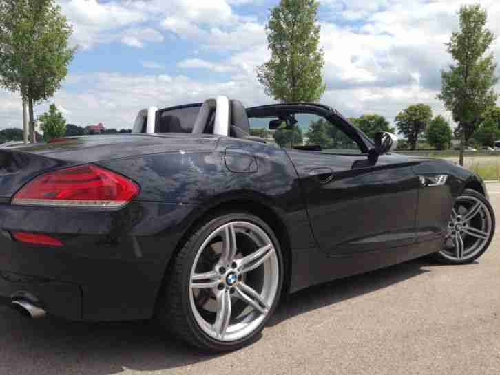 BMW Z4 sDrive35is Roadster M Sportpaket Navi. Prof. 8-fach bereift