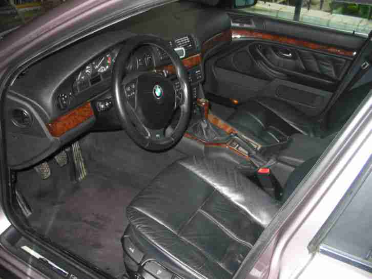 BMW e39 523i Leder Klima fast voll Ausstattung Tip Top gepflegt ! AU HU 10 2015!