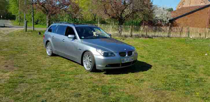 BMW e61 525i (218PS) Silbergrau Metallic Panoramaschiebedach, Bi Xenon, Leder