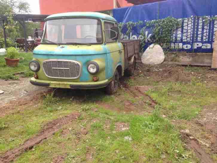 Barkas B1000 HP Oldtimer, Hochbeet, Blumenkübel, Blickfang für Garten, Skulptur