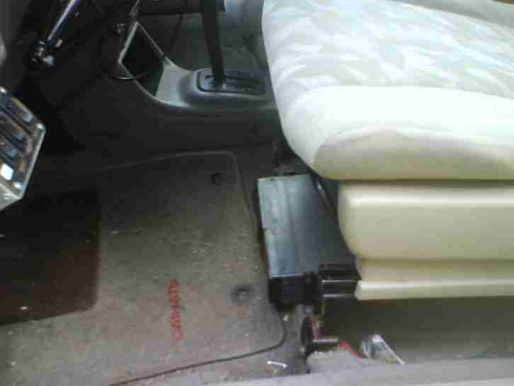 Behindertenwagen Daihatsu Gran