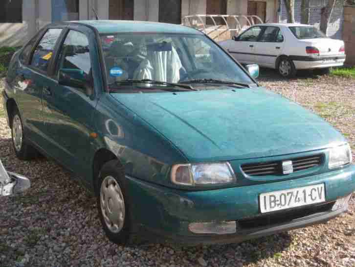 Biete: SEAT Cordoba 1,4 ab 15.07.2015