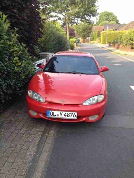 Biete hier ein Hyundai Coupe 2,0 Liter viele neue Teile und ein halbes Jahr Tüv