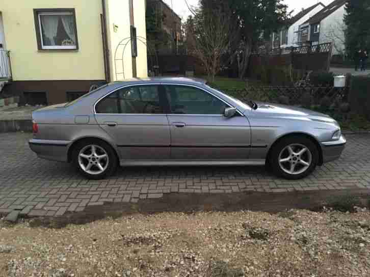 Bmw E39 523i