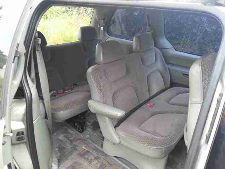 CHRYSLER VOYAGER 2,4 Benzin EZ:2000 erst 112000KM Bastlerfahrzeug !!!!