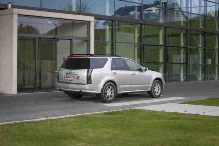 Cadillac SRX 4, 6 V8 AWD Sport Luxury Vollausstattung