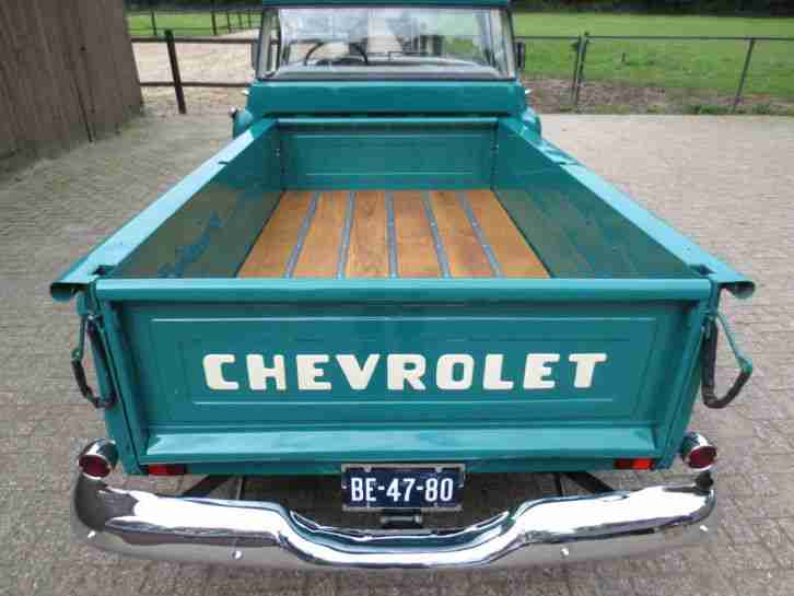 Chevrolet Apache Stepside