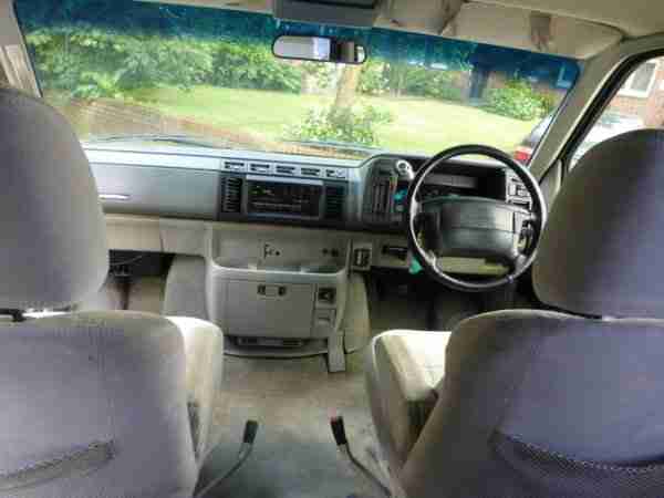 Chevrolet Astro Van 2 WD LT 4.3 V6 Chevy Bus 8-Sitzer TÜV NEU