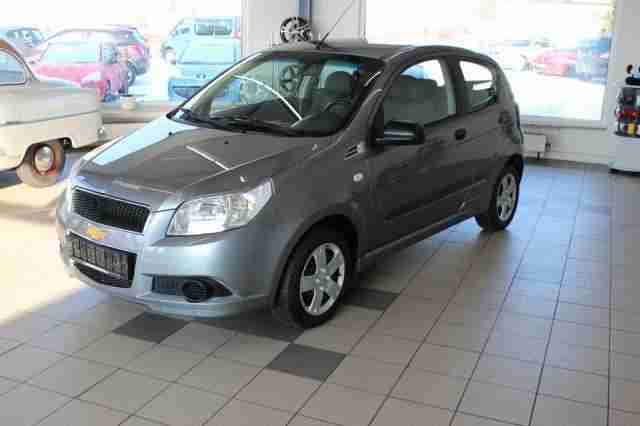 Chevrolet Aveo 1.2 3tg scheckheft 8fach bereift Gar