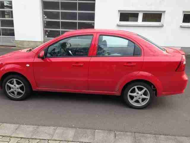Chevrolet Aveo 4-Türer 2.Hand Limo 8 fach Bereift TÜV 0