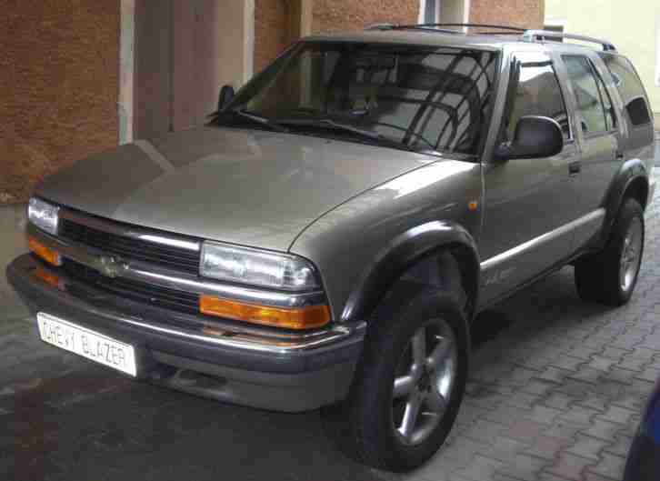 Chevrolet Blazer Lux 4x4, TÜV neu!