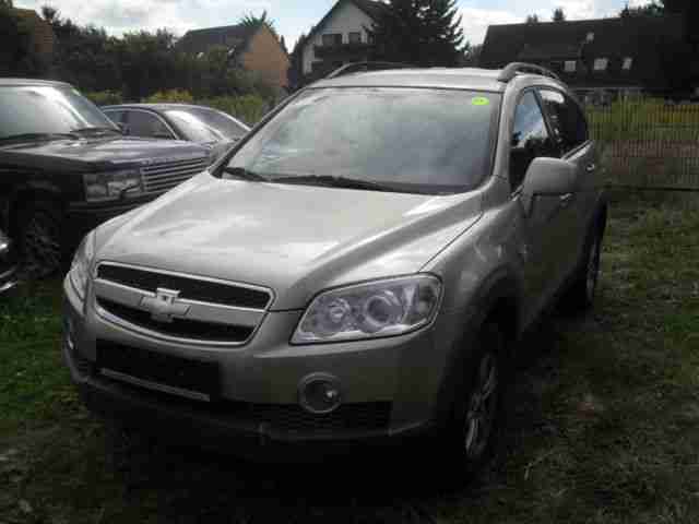 Chevrolet Captiva 2.4 2WD 5 Sitze LPG Gas Benzin Leder