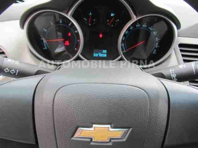 Chevrolet Cruze 1.6 mit AHK, wenig KM! *Klima*