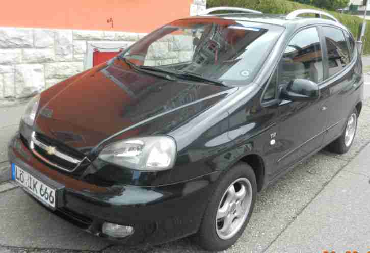 Chevrolet / Daewoo REZZO 2.0L 16V CDX