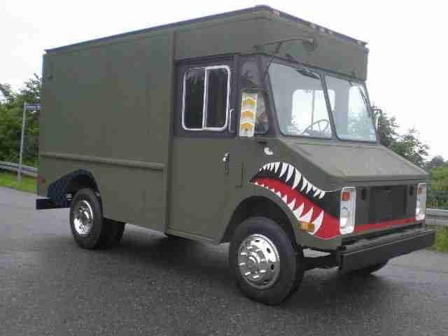 Chevrolet P30 STEP VAN, FOOD TRUCK, mit TÜV, KD NEU,