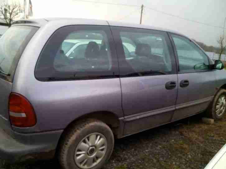 Chrysler Grand Voyager GS 2,5 TD, 180000km, möglicherweise Motorschaden!!!