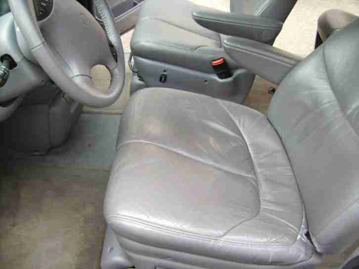 Chrysler Grand Voyager Van 3.3 Ltr. Leder 2.Hand