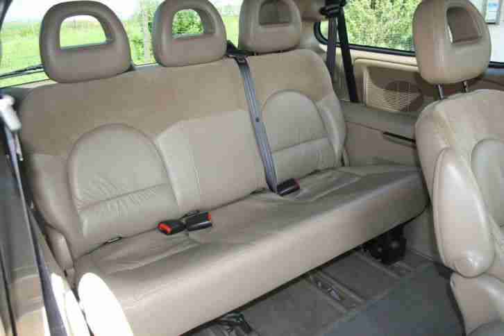 Chrysler Grand Voyger Limiied 3.3L Chrom Felgen Leder Vollaustattung 2003