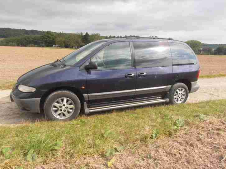 Chrysler Voyager 2.4 LE (US)