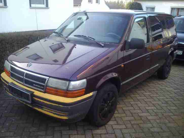 Chrysler Voyager 2, 5 SE 1995 7 Sitzer Benzin