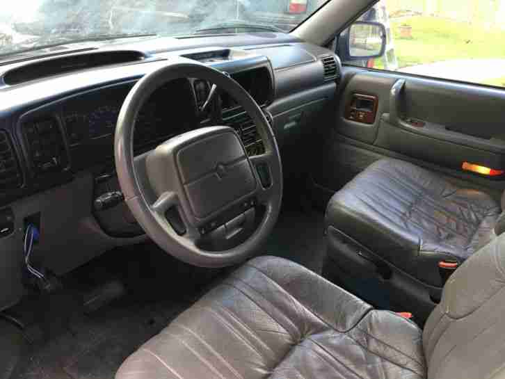 Chrysler Voyager ES mit LPG Ledersitze AHK