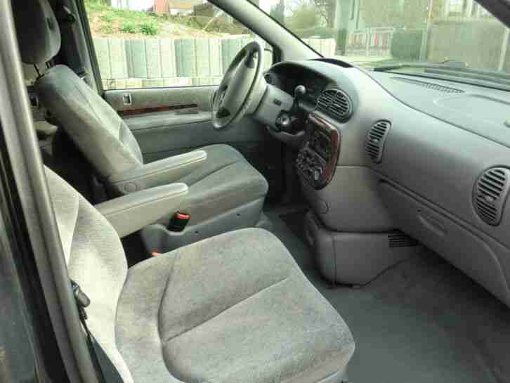Chrysler Voyager ~fahrbereit, Klima, schwarz, getönte Scheiben~