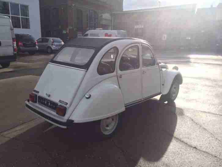 Citroen 2 CV 6 Club Restauriert