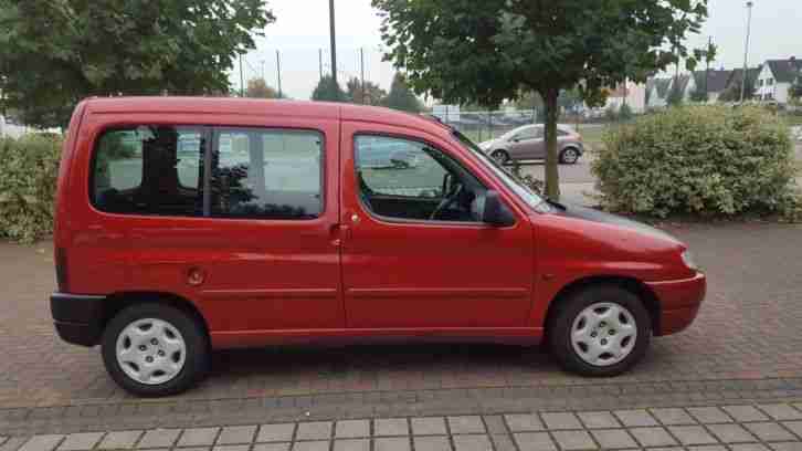 Citroën Berlingo 1.4i X Behindertengerecht mit Rollstuhlrampe