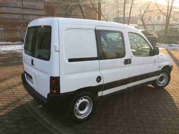 Citroen Berlingo 2001 Electric Electrique mit Akku Fast DC charger Type2 plug