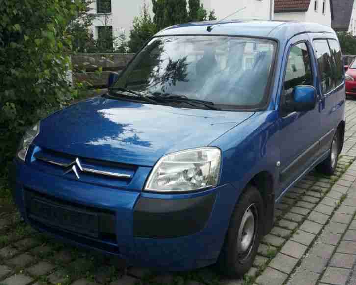 Citroen Berlingo mit AHK und Tüv