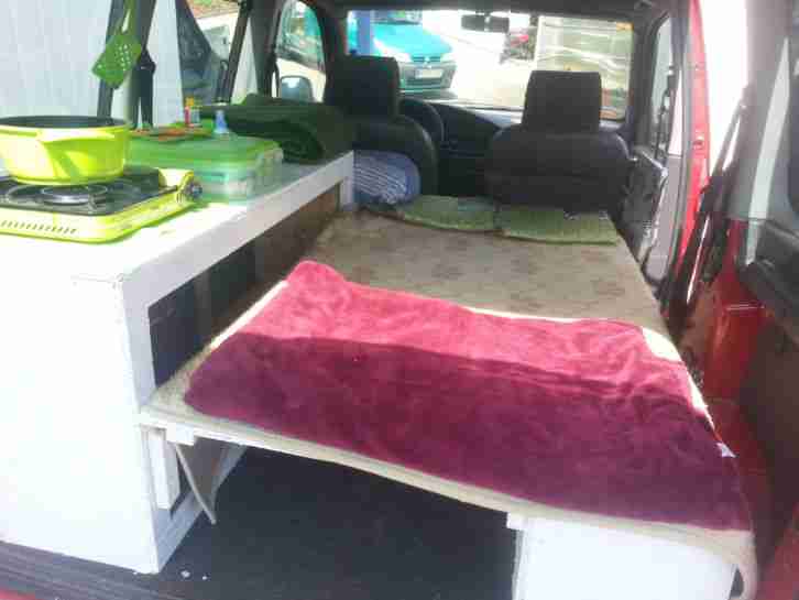 Citroen Berlingo mit Campingausbau, Minicamper , 1,5 Jahre Tüv.