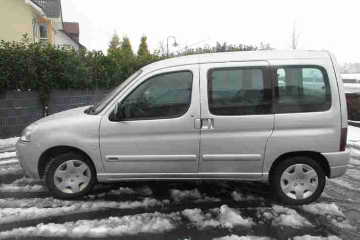 Citroen Berlingo silber TÜV NEU 8-fach bereift Garagenwagen EZ 12/2004