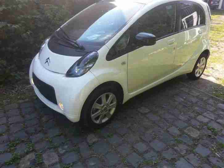 Citroen C Zero Elektrofahrzeug wie I Miev erst 27000km Navi etc mit Batterie