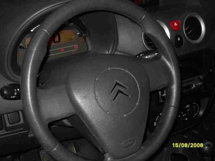 Citroen C2 Topzustand, Sparsamer Kleinwagen, Unfallfrei, wenig Kilometer!!